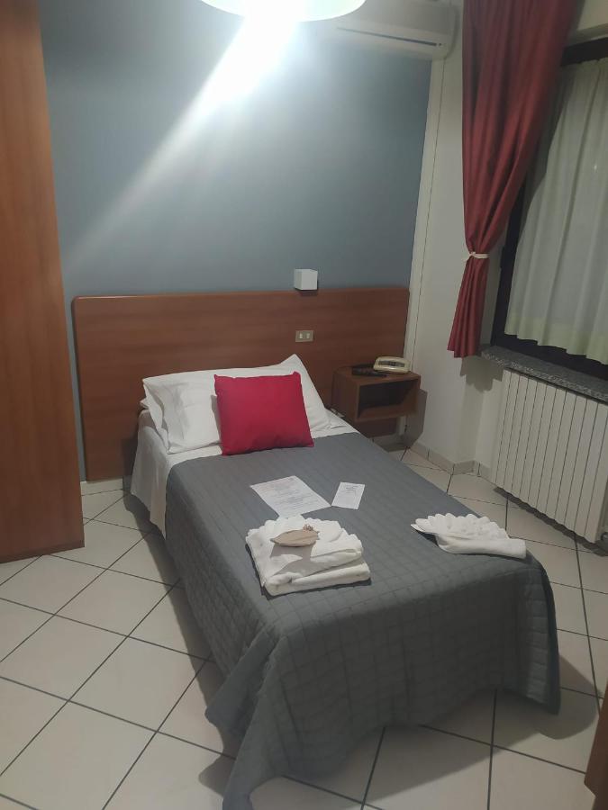 hotel baiardo Romagnano Sesia Exterior foto